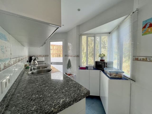 2 slaapkamer Appartement te koop in Calahonda, Mijas met zwembad - € 375.000 (Ref: 7858054)