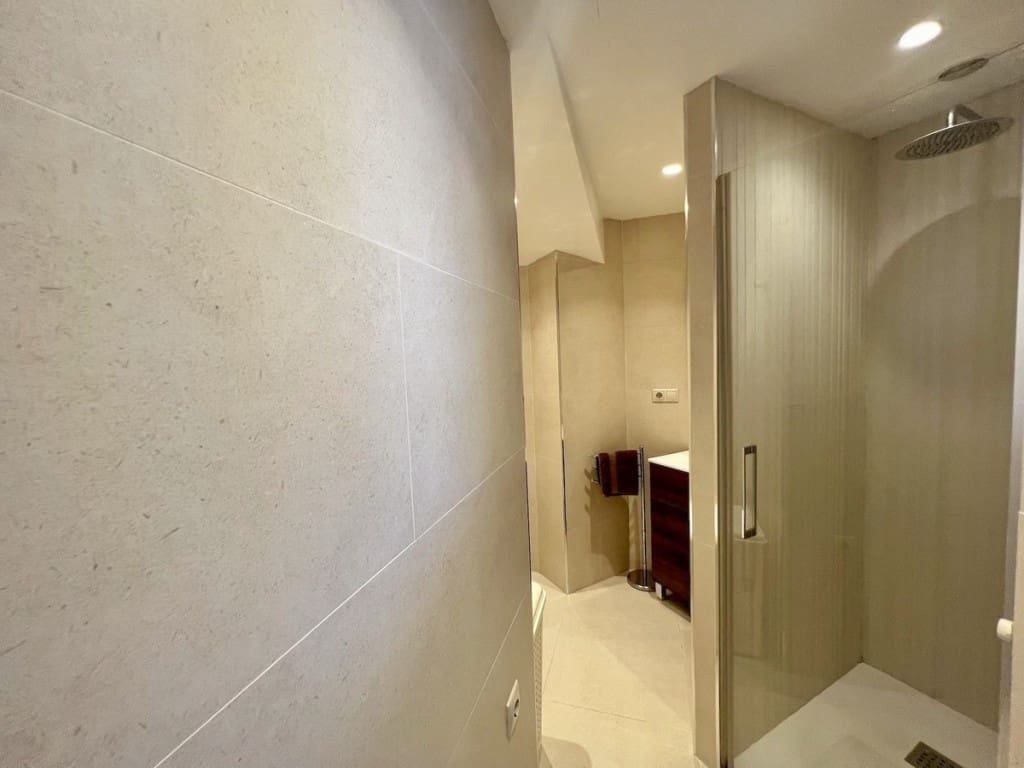 2 slaapkamer Appartement te koop in Calahonda met zwembad - € 375.000 (Ref: 7858054)