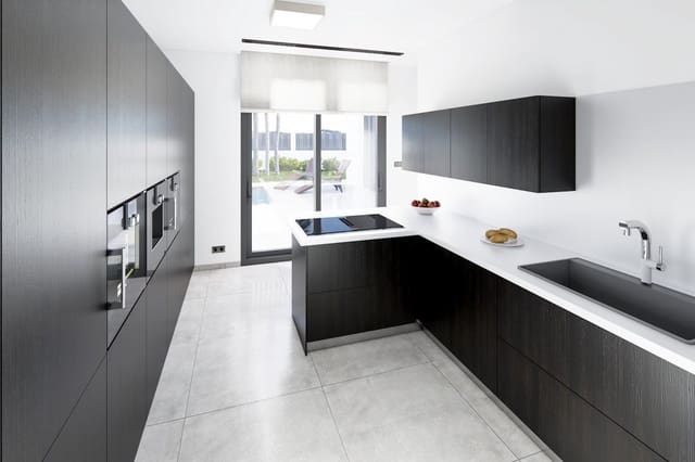 3 soverom Villa til salgs i Coín med svømmebasseng - € 745 000 (Ref: 8002768)