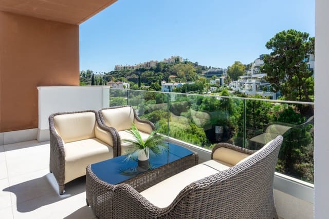 3 Zimmer Penthouse zu verkaufen in La Quinta, Benahavís mit Pool - 675.000 € (Ref: 8002769)