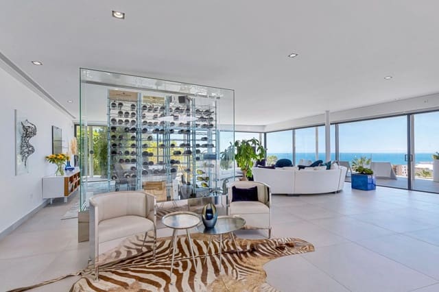 5 slaapkamer Villa te koop in Fuengirola met zwembad garage - € 4.500.000 (Ref: 8100071)