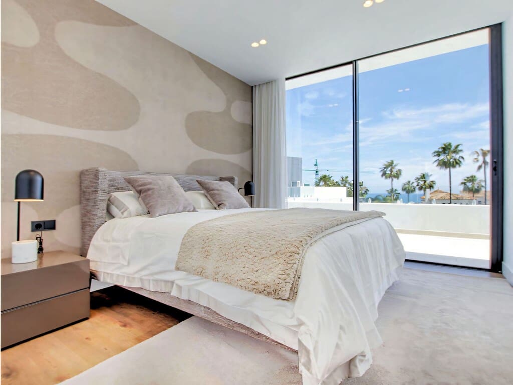 4 sypialnia Willa na sprzedaż w Estepona z basenem garażem - 2 495 000 € (Ref: 8107519)