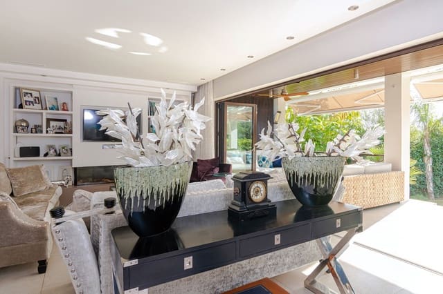 5 slaapkamer Villa te koop in Nueva Andalucia, Marbella met zwembad garage - € 2.450.000 (Ref: 8113340)