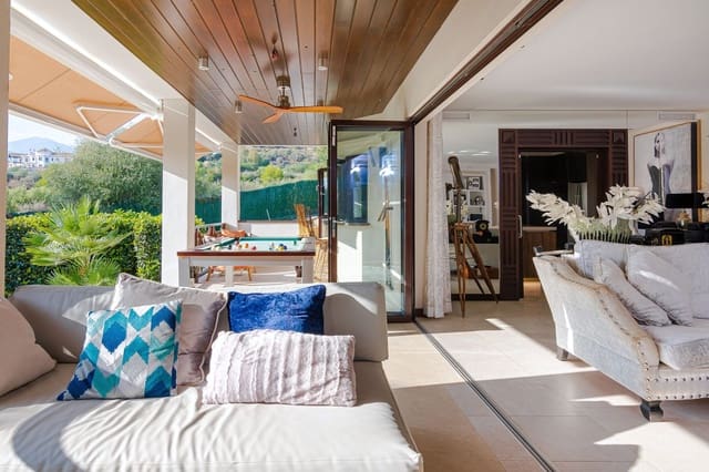 5 slaapkamer Villa te koop in Nueva Andalucia, Marbella met zwembad garage - € 2.450.000 (Ref: 8113340)