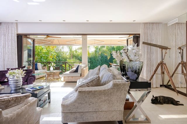 5 slaapkamer Villa te koop in Nueva Andalucia, Marbella met zwembad garage - € 2.450.000 (Ref: 8113340)