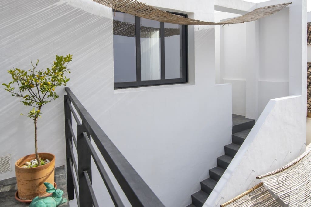 3 slaapkamer Huis te koop in Estepona - € 976.000 (Ref: 8116020)