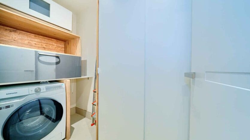 4 sypialnia Apartament na sprzedaż w Marbella z garażem - 990 000 € (Ref: 8125293)