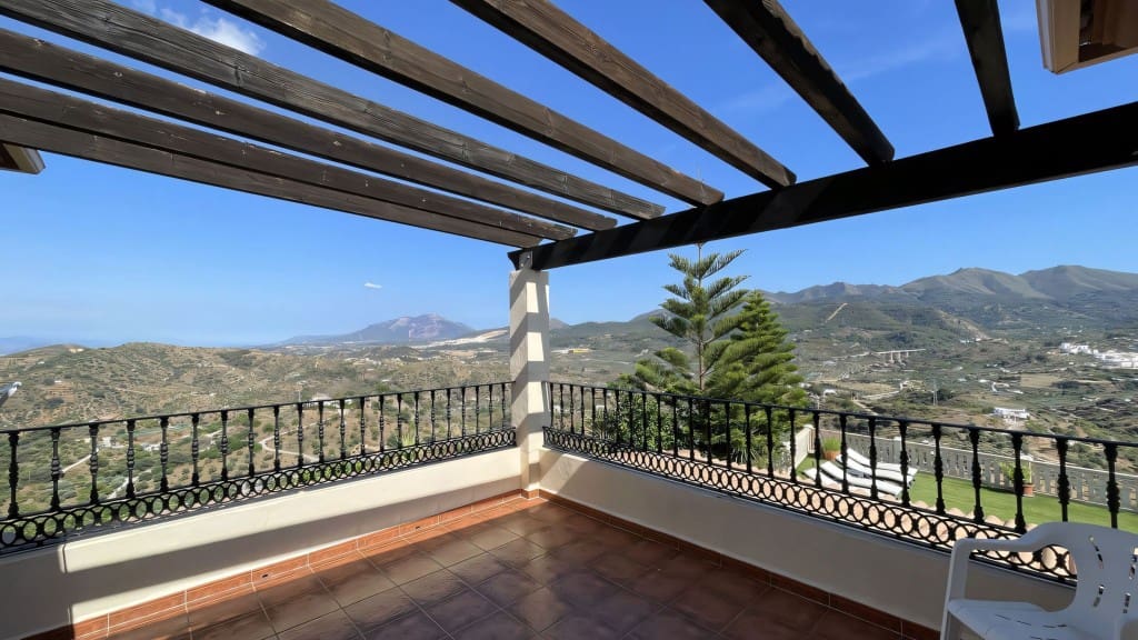 8 soveværelse Villa til salg i Monda med swimmingpool garage - € 875.000 (Ref: 8151350)