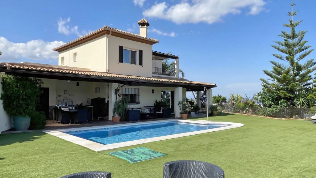 8 soveværelse Villa til salg i Monda med swimmingpool garage - € 875.000 (Ref: 8151350)