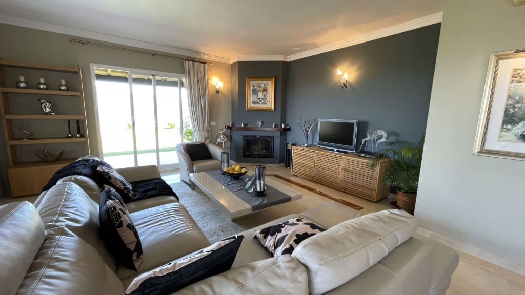 8 soveværelse Villa til salg i Monda med swimmingpool garage - € 875.000 (Ref: 8151350)