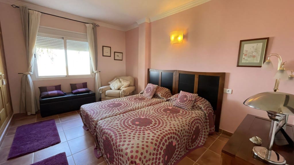 8 soveværelse Villa til salg i Monda med swimmingpool garage - € 875.000 (Ref: 8151350)