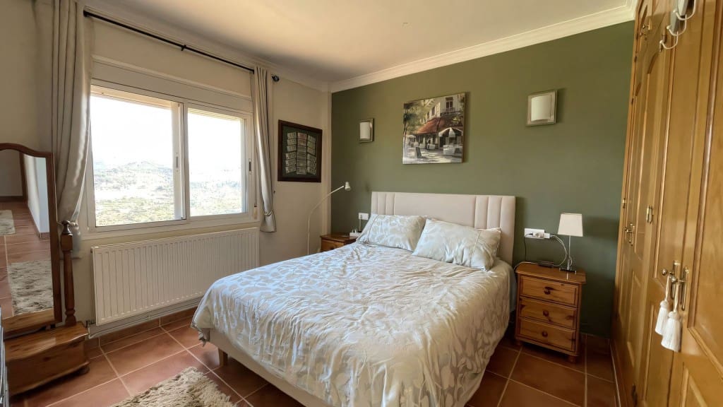 8 soveværelse Villa til salg i Monda med swimmingpool garage - € 875.000 (Ref: 8151350)