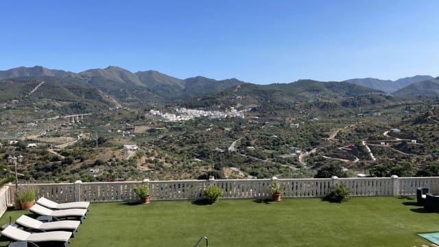 8 soverom Villa til salgs i Monda med svømmebasseng garasje - € 875 000 (Ref: 8151350)