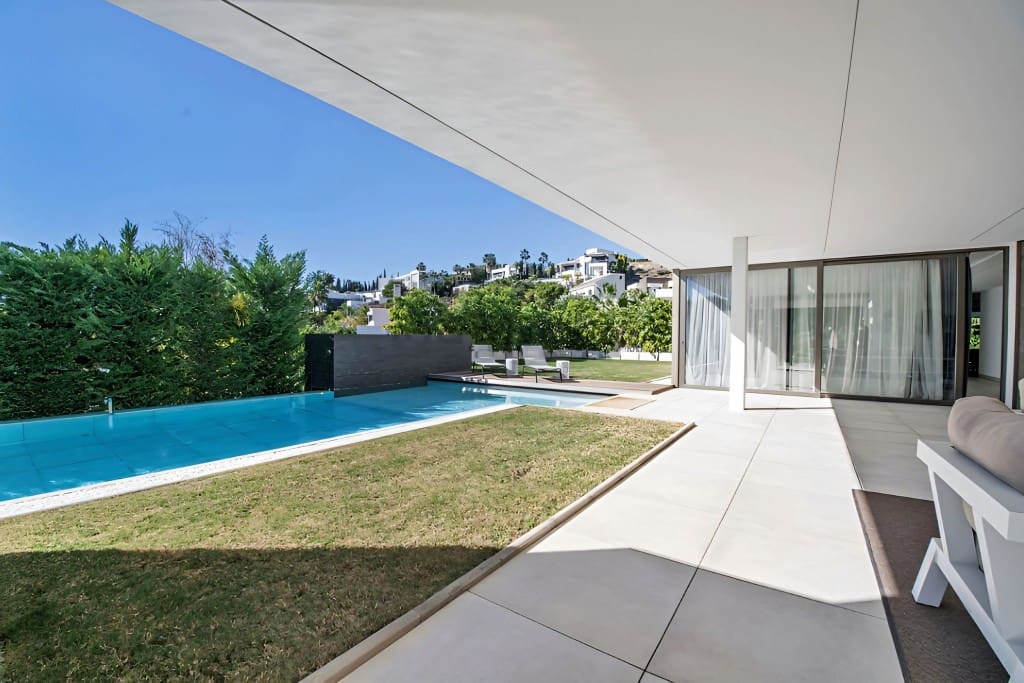 5 slaapkamer Villa te koop in Benahavis met zwembad - € 3.599.000 (Ref: 8196689)