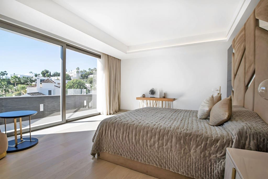 5 slaapkamer Villa te koop in Benahavis met zwembad - € 3.599.000 (Ref: 8196689)