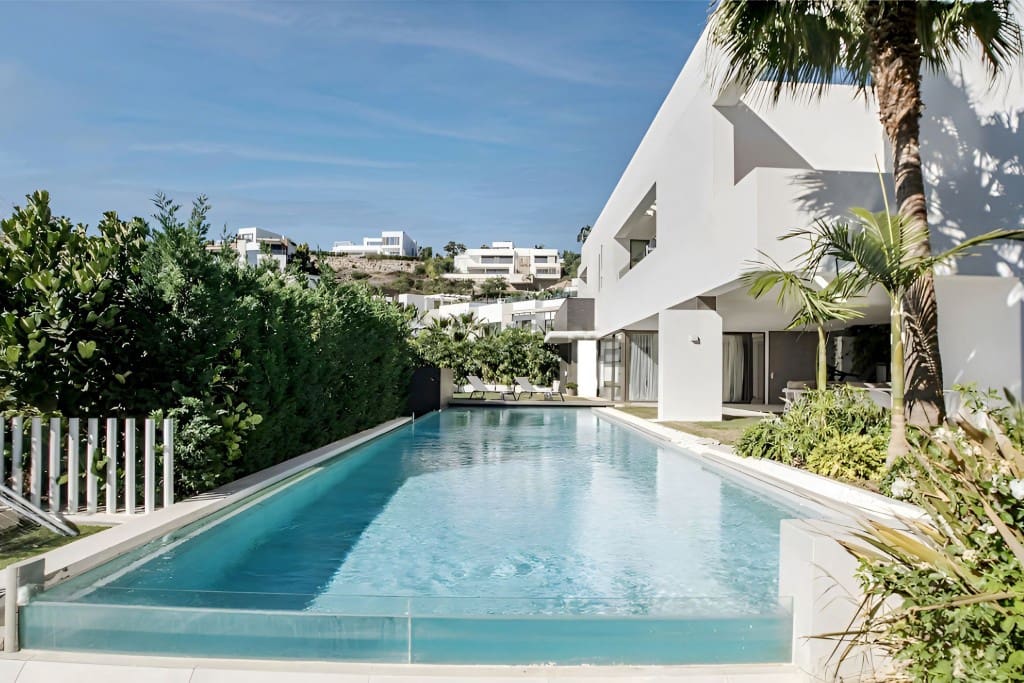 5 slaapkamer Villa te koop in Benahavis met zwembad - € 3.599.000 (Ref: 8196689)