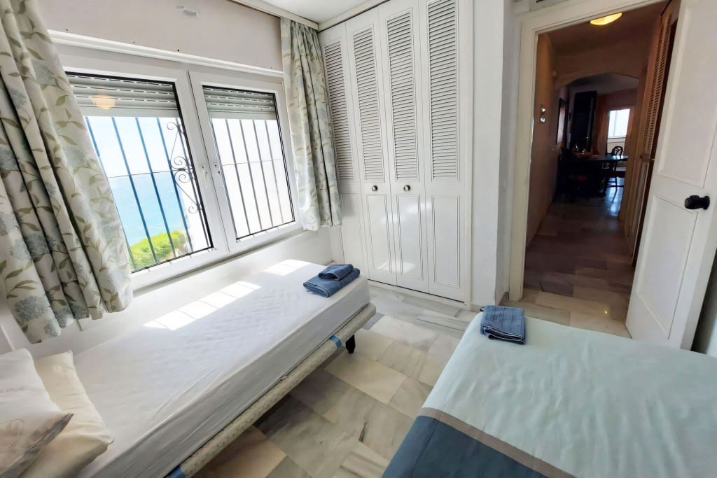 3 makuuhuone Huoneisto myytävänä paikassa Benalmadena Costa mukana uima-altaan - 375 000 € (Ref: 8297805)