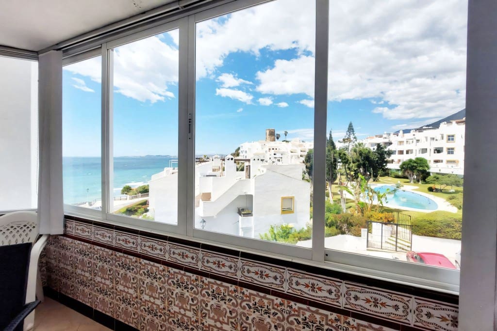 3 makuuhuone Huoneisto myytävänä paikassa Benalmadena Costa mukana uima-altaan - 375 000 € (Ref: 8297805)