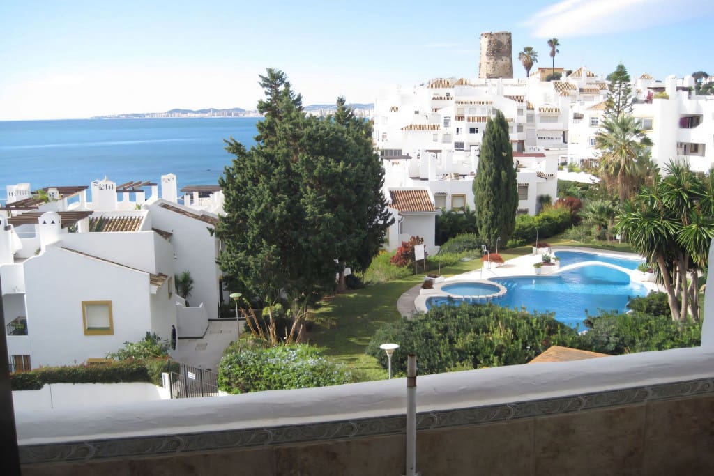 3 makuuhuone Huoneisto myytävänä paikassa Benalmadena Costa mukana uima-altaan - 375 000 € (Ref: 8297805)