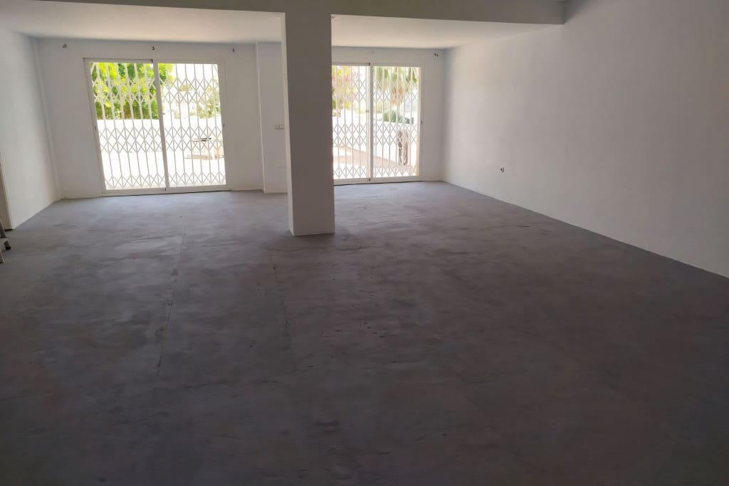 4 Zimmer Villa zu verkaufen in Mijas Costa mit Pool - 795.000 € (Ref: 8333668)