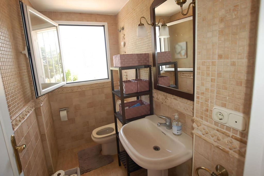 4 Zimmer Villa zu verkaufen in Mijas Costa mit Pool - 795.000 € (Ref: 8333668)