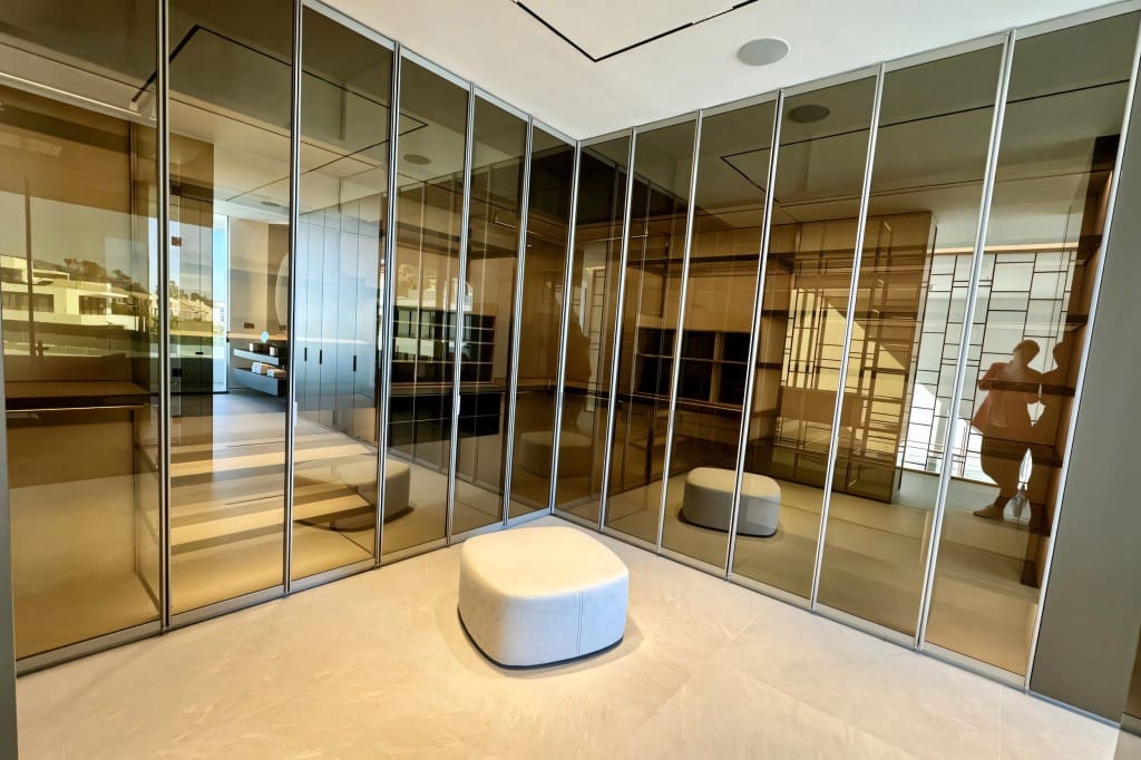 4 bedroom Villa for sale in Nueva Andalucia with pool garage - € 5,250,000 (Ref: 8347790)