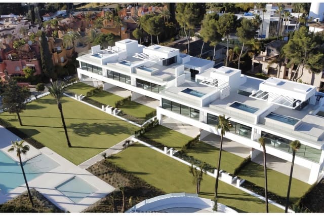 4 Zimmer Villa zu verkaufen in Nueva Andalucia, Marbella mit Pool Garage - 5.250.000 € (Ref: 8347790)