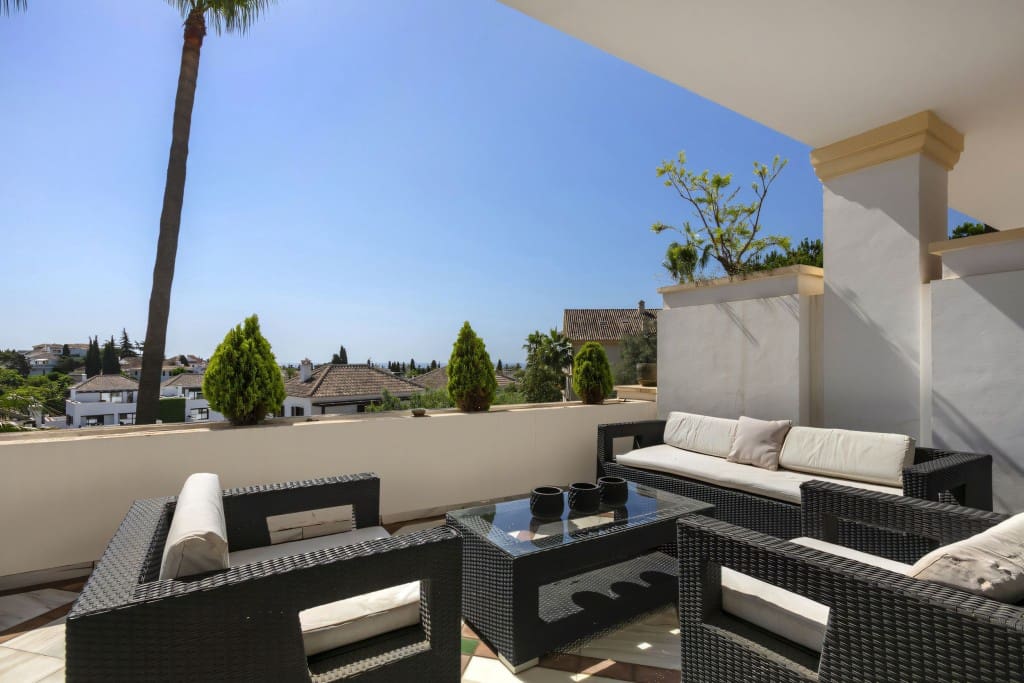 4 bedroom Apartment for sale in Golden Mile with pool garage - € 2,500,000 (Ref: 8385187)