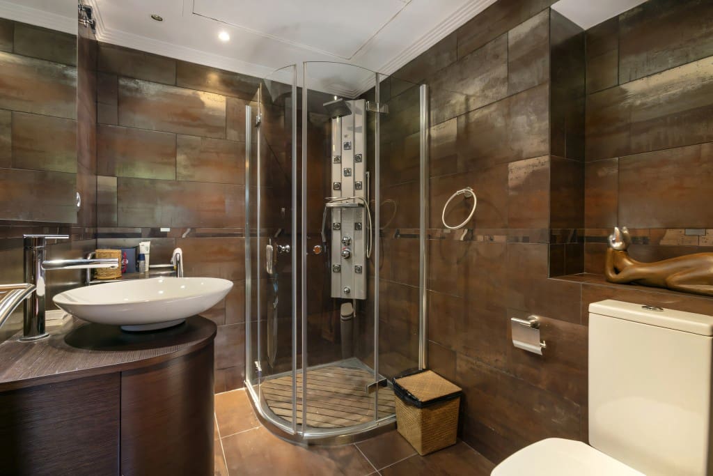 4 bedroom Apartment for sale in Golden Mile with pool garage - € 2,500,000 (Ref: 8385187)