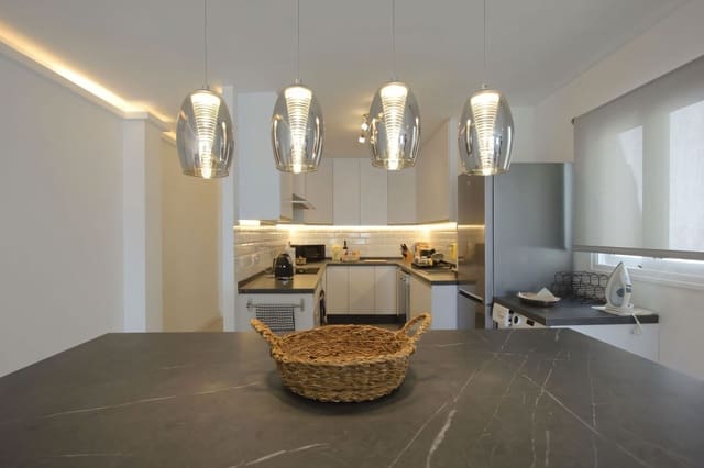 3 makuuhuone Kattohuoneisto myytävänä paikassa San Pedro de Alcantara, Marbella - 640 000 € (Ref: 8386607)