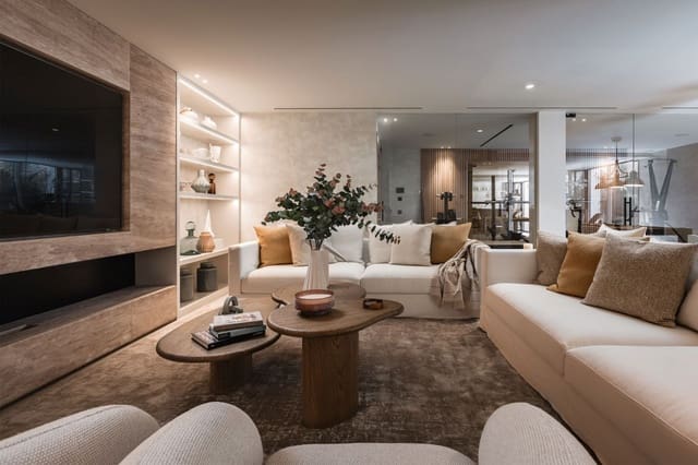 5 Zimmer Villa zu verkaufen in Nueva Andalucia, Marbella mit Pool Garage - 5.750.000 € (Ref: 8396501)