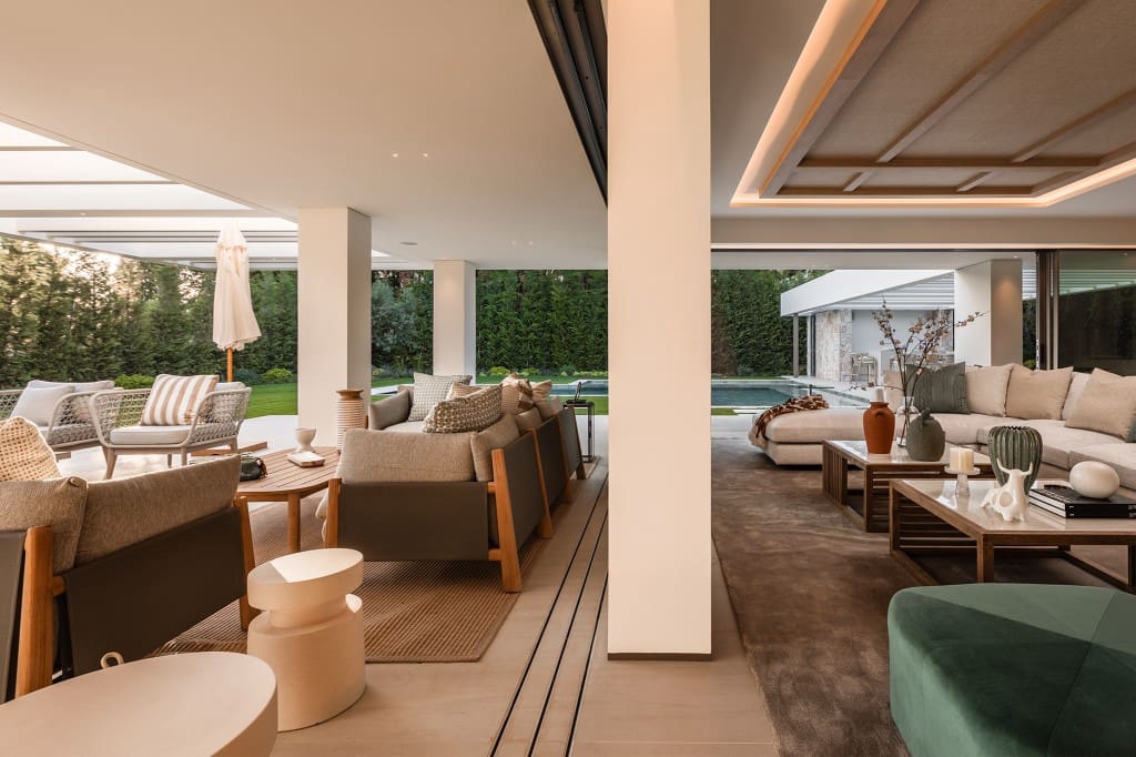 5 Zimmer Villa zu verkaufen in Nueva Andalucia mit Pool Garage - 5.750.000 € (Ref: 8396501)