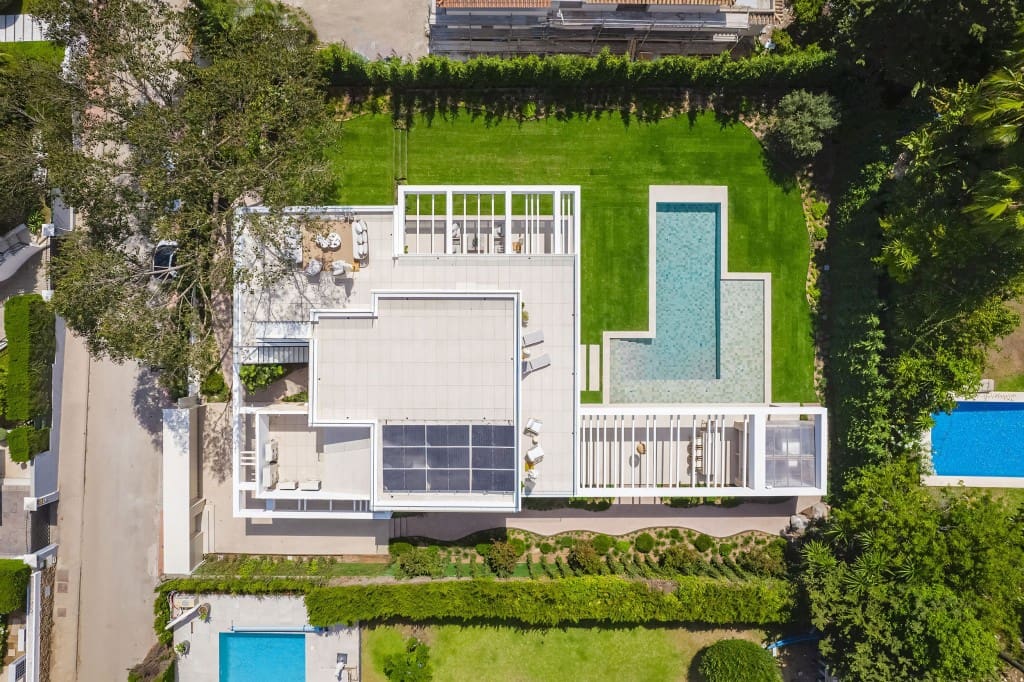 5 Zimmer Villa zu verkaufen in Nueva Andalucia mit Pool Garage - 5.750.000 € (Ref: 8396501)