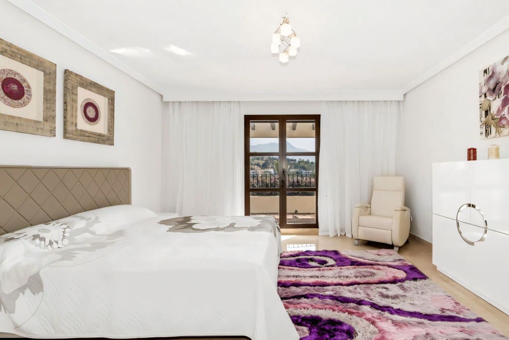 4 soveværelse Villa til salg i Los Arqueros med swimmingpool garage - € 1.890.000 (Ref: 8409569)