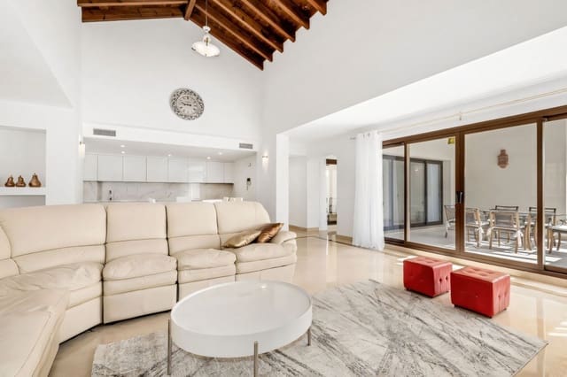 4 slaapkamer Villa te koop in Los Arqueros, Benahavís met zwembad garage - € 1.890.000 (Ref: 8409569)