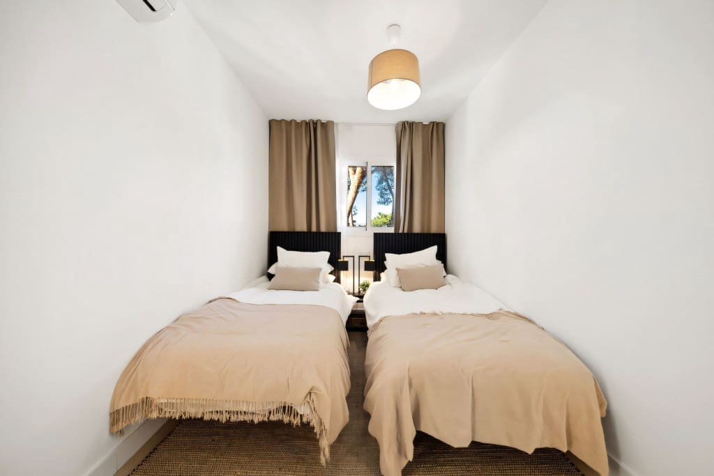 4 soverom Penthouse til salgs i Nueva Andalucia med svømmebasseng - € 895 000 (Ref: 8424170)