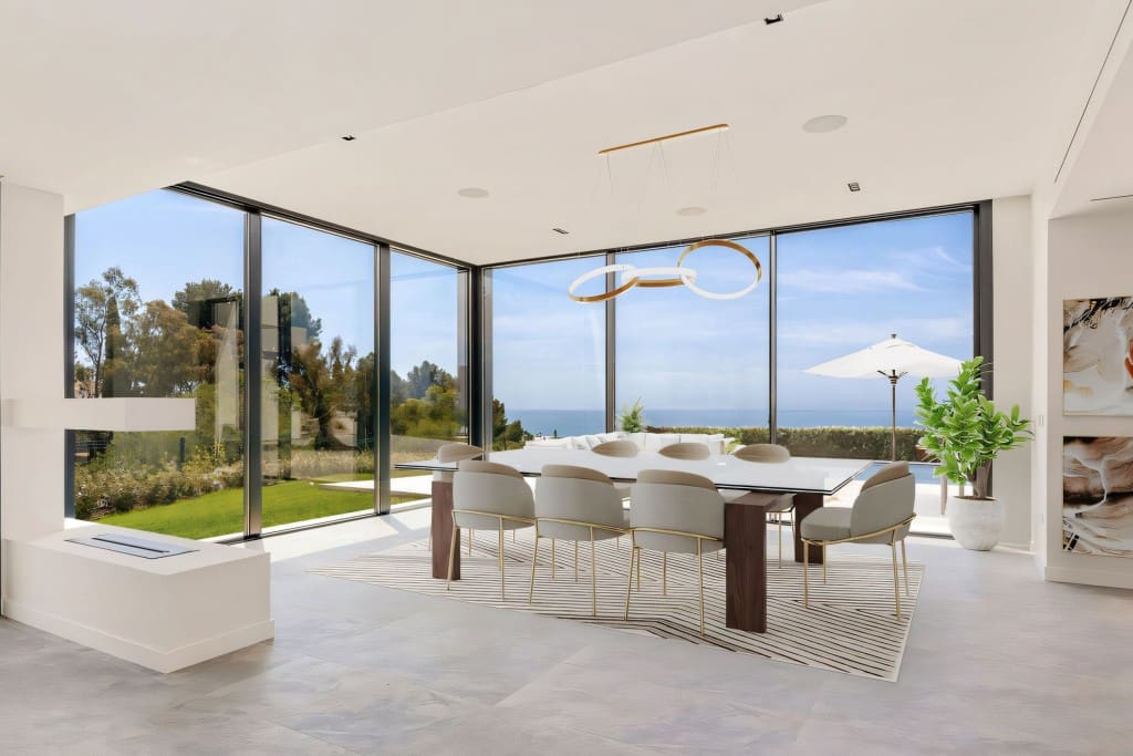 4 makuuhuone Huvila myytävänä paikassa Benalmadena mukana uima-altaan 
autotalli - 3 250 000 € (Ref: 8436940)