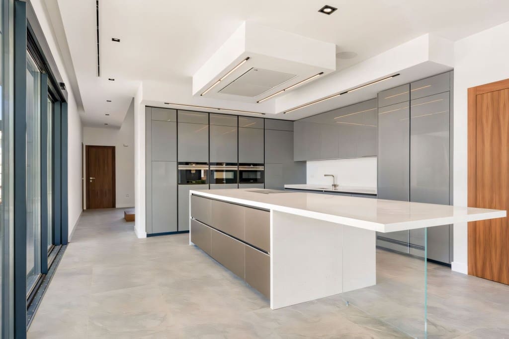 4 makuuhuone Huvila myytävänä paikassa Benalmadena mukana uima-altaan 
autotalli - 3 250 000 € (Ref: 8436940)