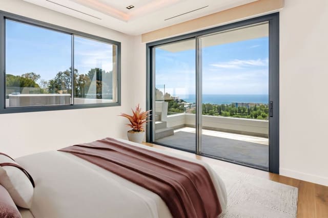 4 makuuhuone Huvila myytävänä paikassa Benalmádena mukana uima-altaan 
autotalli - 3 250 000 € (Ref: 8436940)