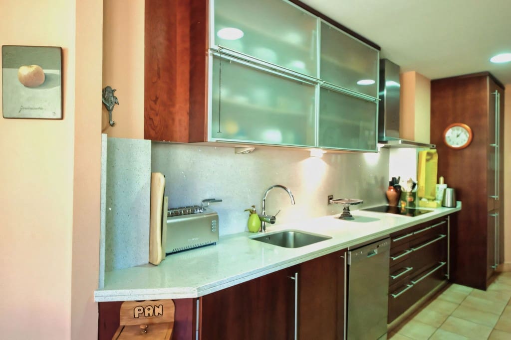 2 slaapkamer Appartement te koop in Golden Mile met zwembad garage - € 750.000 (Ref: 8440340)