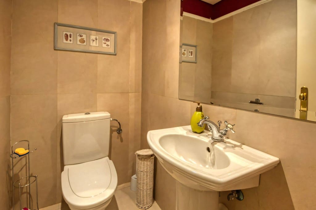 2 slaapkamer Appartement te koop in Golden Mile met zwembad garage - € 750.000 (Ref: 8440340)