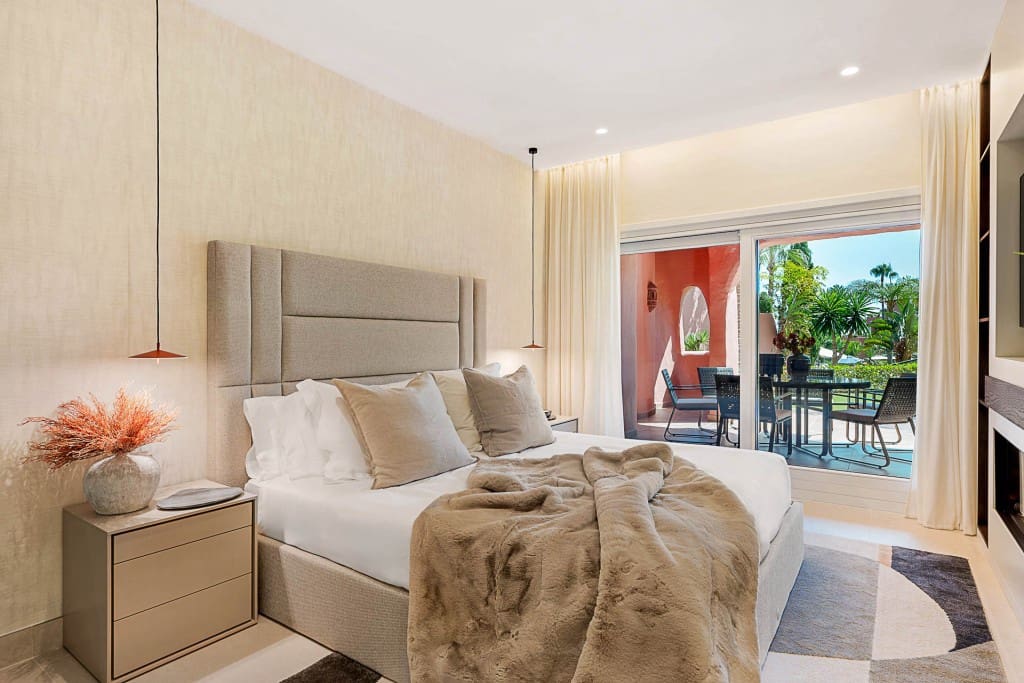 3 slaapkamer Appartement te koop in New Golden Mile met zwembad garage - € 1.825.000 (Ref: 8445377)