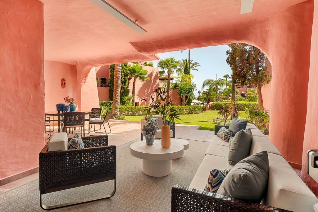 3 slaapkamer Appartement te koop in New Golden Mile met zwembad garage - € 1.825.000 (Ref: 8445377)