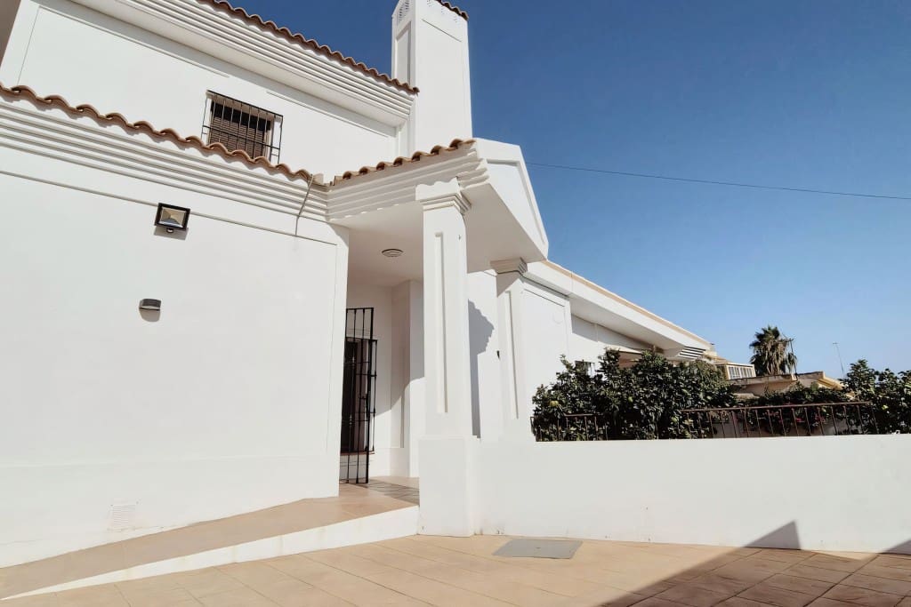 5 slaapkamer Villa te koop in San Pedro de Alcantara met garage - € 2.200.000 (Ref: 8467822)
