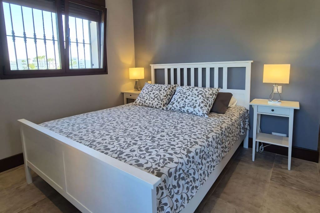 5 slaapkamer Villa te koop in San Pedro de Alcantara met garage - € 2.200.000 (Ref: 8467822)