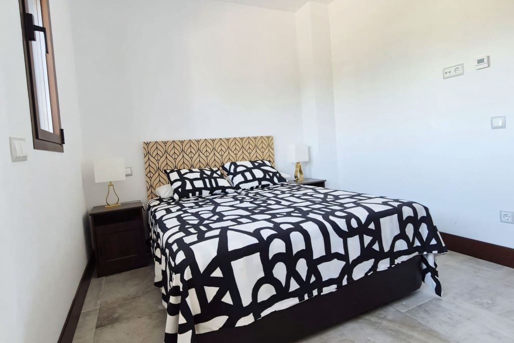 5 slaapkamer Villa te koop in San Pedro de Alcantara met garage - € 2.200.000 (Ref: 8467822)