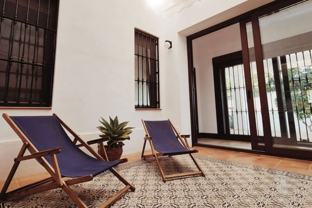 5 slaapkamer Villa te koop in San Pedro de Alcantara, Marbella met garage - € 2.200.000 (Ref: 8467822)