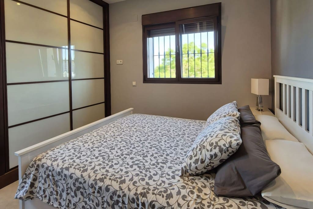 5 slaapkamer Villa te koop in San Pedro de Alcantara met garage - € 2.200.000 (Ref: 8467822)