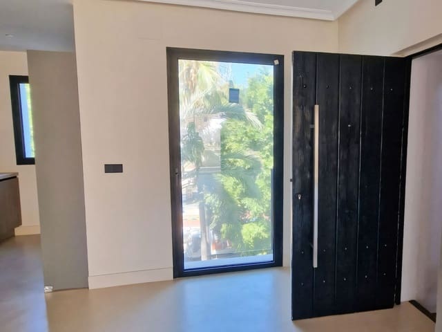 2 Zimmer Apartment zu verkaufen in Puerto Banus, Marbella - 750.000 € (Ref: 8472302)