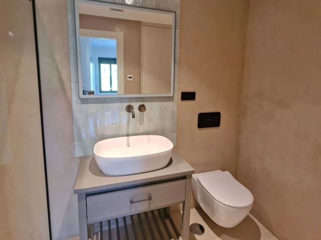 2 Zimmer Apartment zu verkaufen in Puerto Banus, Marbella - 750.000 € (Ref: 8472302)